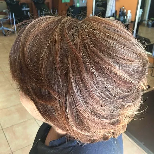 Bob en capas con luces